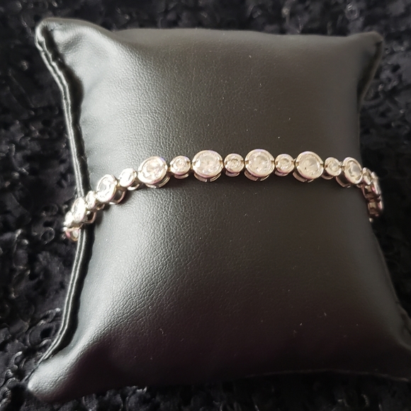 8 inch, Diamonelle Tennis Bracelet, 925 Silver, Tongue/Groove Dbl Figure 8 lock - Picture 10 of 11